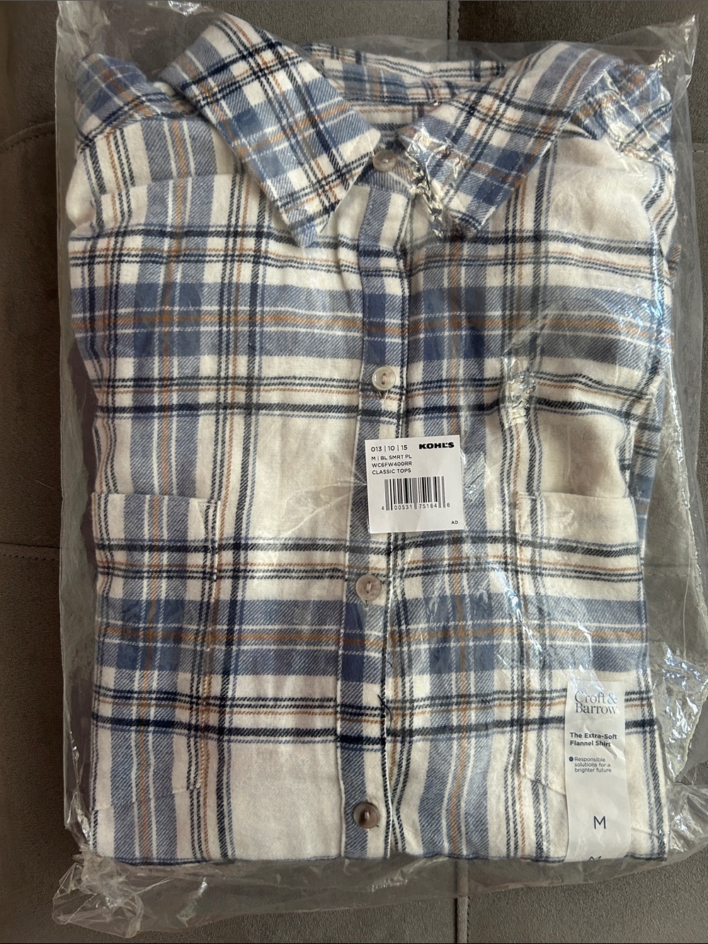 Croft & Barrow Women’s Blue, White and Tan Plaid Button-Down Shirt Size M